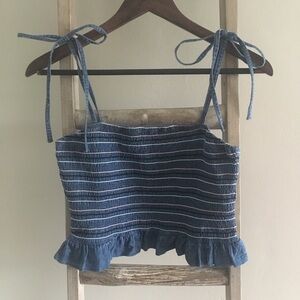 ⭐️40% Off⭐️ Derek Heart Smocked Denim Crop Top